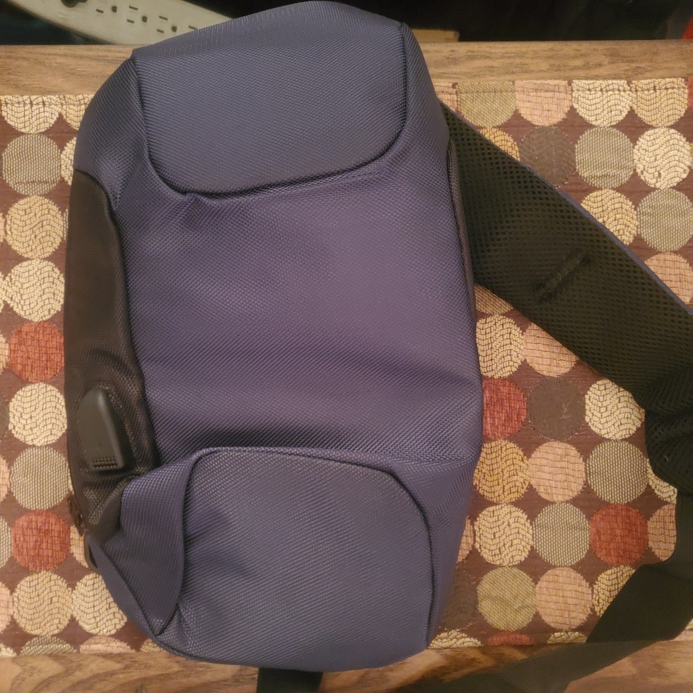 Sling bag